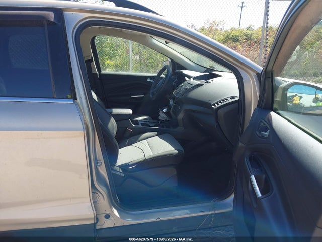 46297579 :رقم المزاد ، 1FMCU9GD8JUB69588 vin ، 2018 Ford Escape Se مزاد بيع