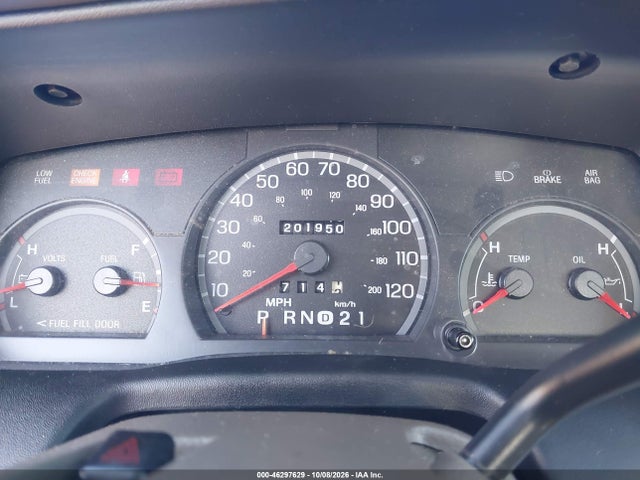 46297629 :رقم المزاد ، 2FAFP74WXYX117214 vin ، 2000 Ford Crown Victoria Lx مزاد بيع