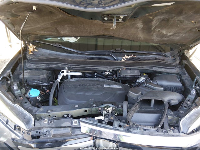Продажа на аукционе авто 2017 Honda Pilot Elite, vin: 5FNYF6H00HB014101, номер лота: 46297752