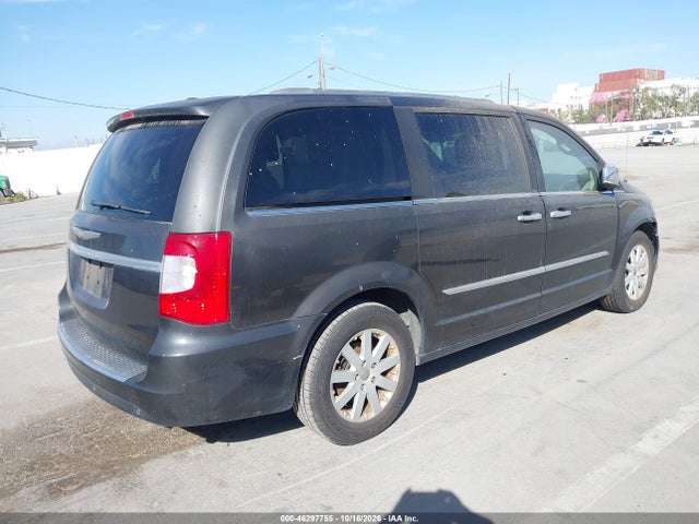 2011 Chrysler Town & Country Touring-l მანქანა იყიდება აუქციონზე, vin: 2A4RR8DG5BR798517, აუქციონის ნომერი: 46297755