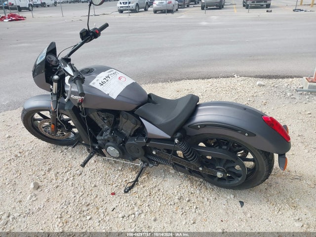 Victory Motorcycles Octane 2017 5VPFTB002H3002082 Image 3