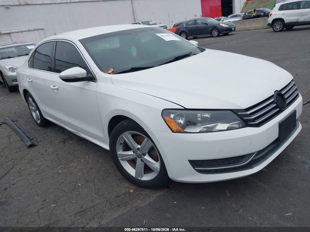 46297811 :رقم المزاد ، 1VWBP7A39CC050143 vin ، 2012 Volkswagen Passat 2.5l Se مزاد بيع