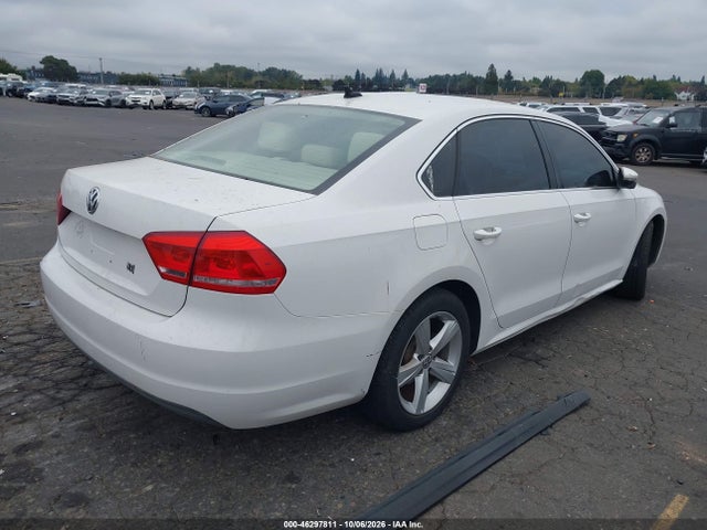 Продажа на аукционе авто 2012 Volkswagen Passat 2.5l Se, vin: 1VWBP7A39CC050143, номер лота: 46297811