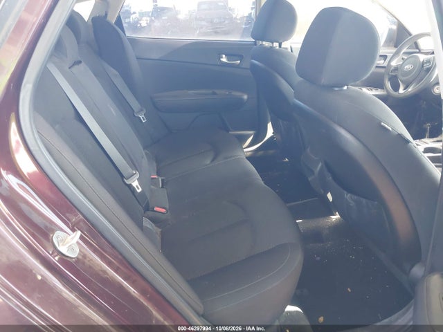 KIA Optima Lx 2017 5XXGT4L38HG135451 Image 8