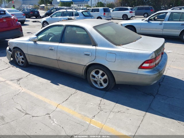 Продажа на аукционе авто 2001 Lexus Es 300, vin: JT8BF28G610324302, номер лота: 46298060