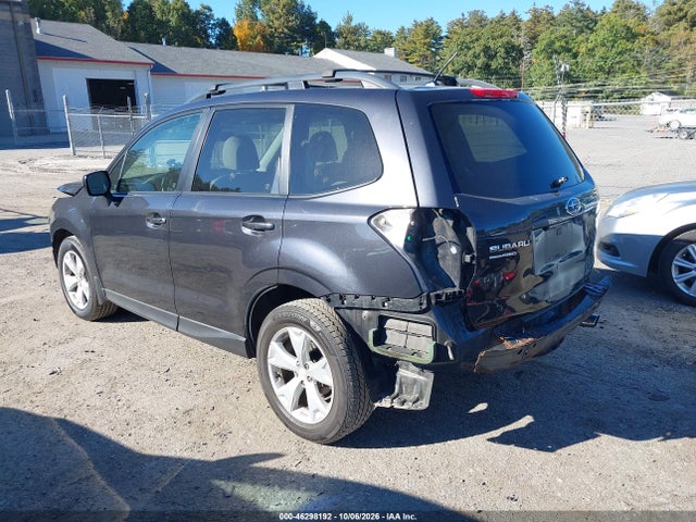 Subaru Forester 2.5i Premium 2015 JF2SJADC4FH836597 Image 3