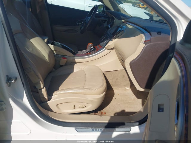 46298343 :رقم المزاد ، 1G4GJ5E35DF275275 vin ، 2013 Buick Lacrosse Touring Group مزاد بيع
