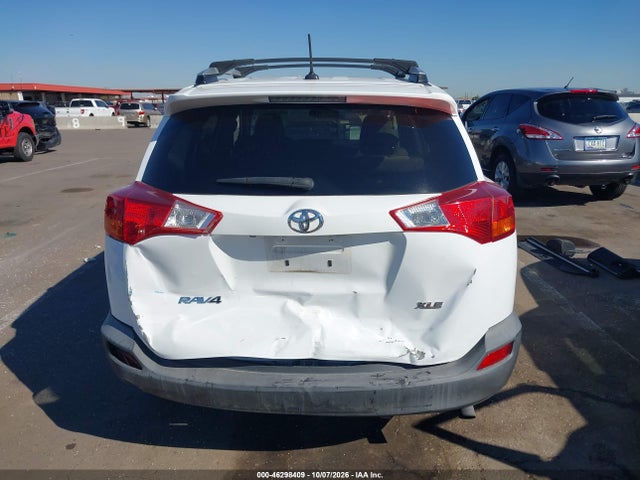Toyota Rav4 Xle 2015 2T3WFREV1FW174875 Image 16
