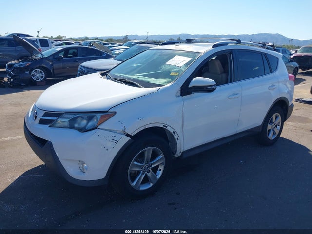 Toyota Rav4 Xle 2015 2T3WFREV1FW174875 Image 2