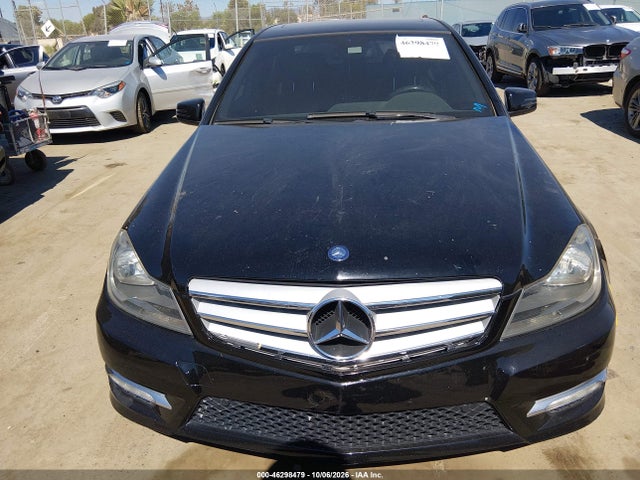 Продажа на аукционе авто 2012 Mercedes-benz C 250 Sport, vin: WDDGF4HB2CR213726, номер лота: 46298479