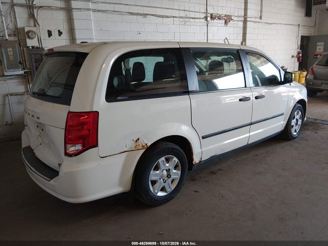 Продажа на аукционе авто 2013 Dodge Grand Caravan American Value Pkg, vin: 2C4RDGBG3DR557155, номер лота: 46298699