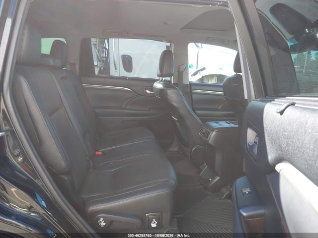 2017 Toyota Highlander Limited მანქანა იყიდება აუქციონზე, vin: 5TDDZRFH3HS482285, აუქციონის ნომერი: 46298760