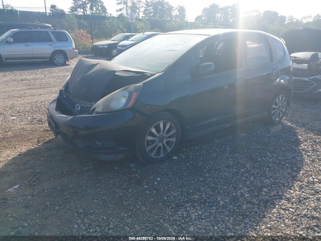 46298782 :رقم المزاد ، JHMGE8H50DC071023 vin ، 2013 Honda Fit Sport مزاد بيع
