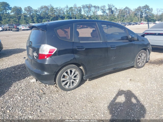 46298782 :رقم المزاد ، JHMGE8H50DC071023 vin ، 2013 Honda Fit Sport مزاد بيع