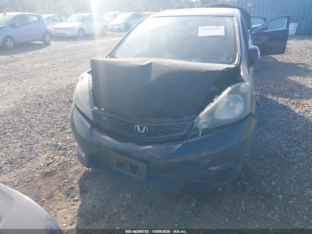 46298782 :رقم المزاد ، JHMGE8H50DC071023 vin ، 2013 Honda Fit Sport مزاد بيع