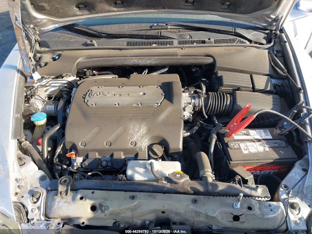 46298793 :رقم المزاد ، 19UUA66235A027738 vin ، 2005 Acura Tl مزاد بيع