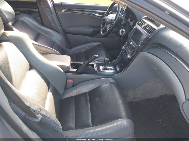 46298793 :رقم المزاد ، 19UUA66235A027738 vin ، 2005 Acura Tl مزاد بيع