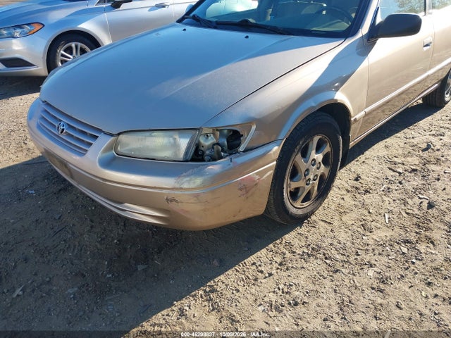 46298837 :رقم المزاد ، JT2BF28KXX0213775 vin ، 1999 Toyota Camry Xle V6 مزاد بيع
