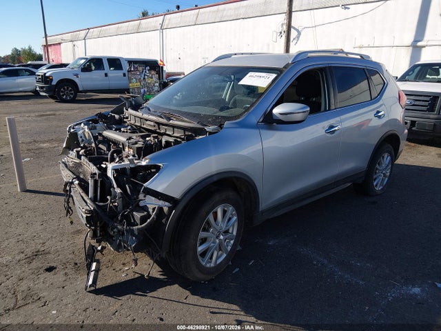 Nissan ROGUE SV 2017 KNMAT2MV2HP543799 Image 2