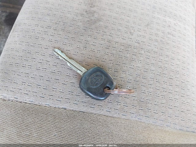 2005 Toyota Corolla Ce მანქანა იყიდება აუქციონზე, vin: 1NXBR32E65Z505013, აუქციონის ნომერი: 46298924