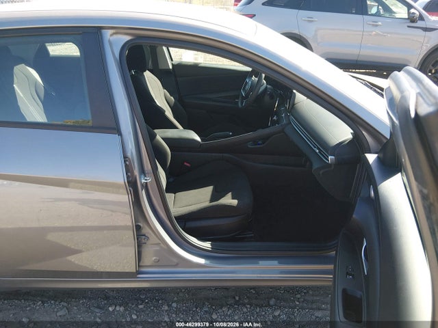 Hyundai ELANTRA SEL 2024 KMHLM4DG6RU744025 Image 5