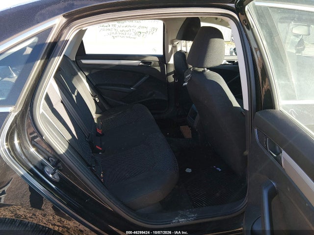 2017 Volkswagen Passat 1.8t S მანქანა იყიდება აუქციონზე, vin: 1VWAT7A32HC043811, აუქციონის ნომერი: 46299424