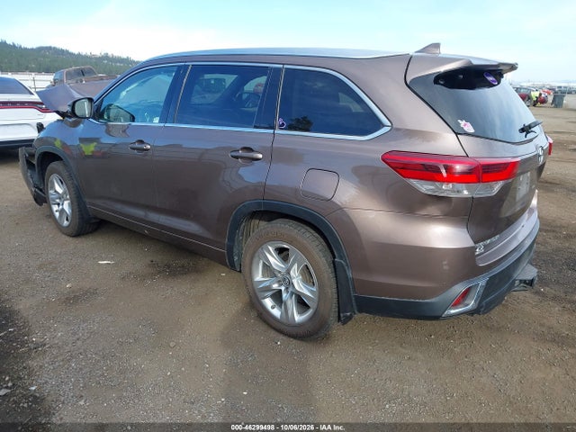 Toyota Highlander Limited 2019 5TDDZRFH6KS989950 Image 3