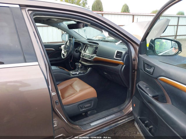 Toyota Highlander Limited 2019 5TDDZRFH6KS989950 Image 5