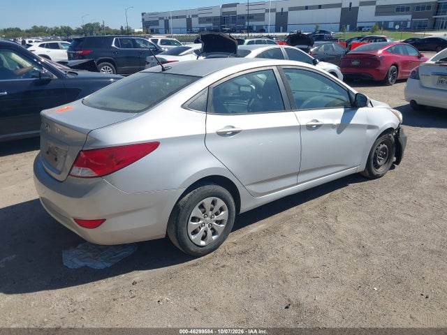 2017 Hyundai Accent Se მანქანა იყიდება აუქციონზე, vin: KMHCT4AE5HU315849, აუქციონის ნომერი: 46299584