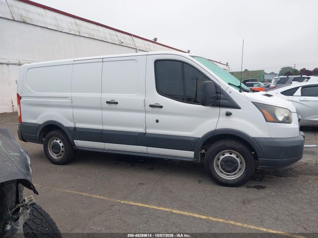 Ford Transit-150 2018 1FTYE1ZM8JKA60954 Image 13