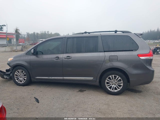 2011 Toyota Sienna Xle V6 მანქანა იყიდება აუქციონზე, vin: 5TDYK3DC2BS159153, აუქციონის ნომერი: 46299739