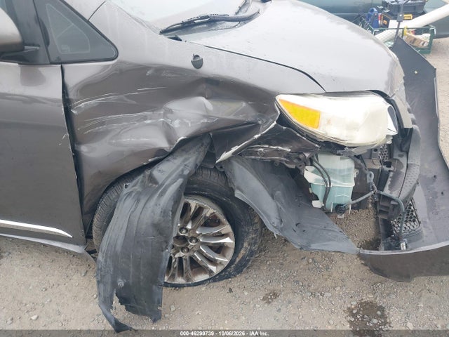 2011 Toyota Sienna Xle V6 მანქანა იყიდება აუქციონზე, vin: 5TDYK3DC2BS159153, აუქციონის ნომერი: 46299739