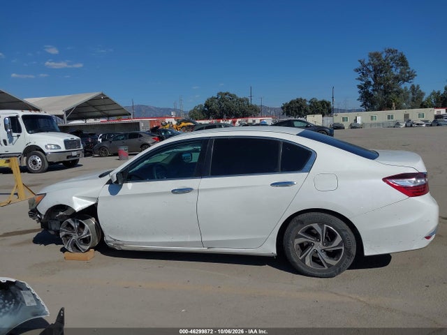 Honda ACCORD LX 2017 1HGCR2F33HA164981 Image 14