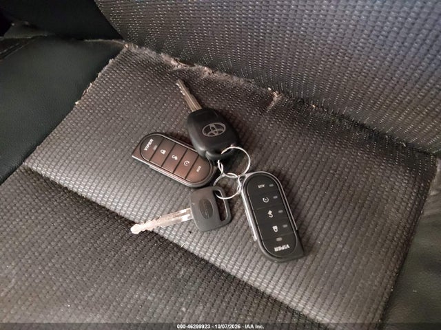 46299923 :رقم المزاد ، 2T1BURHE9EC151353 vin ، 2014 Toyota Corolla S مزاد بيع
