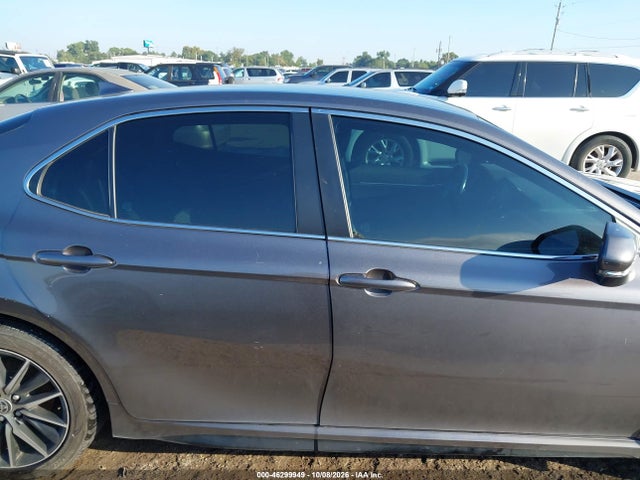 46299949 :رقم المزاد ، 4T1G11AK9NU685113 vin ، 2022 Toyota Camry Se مزاد بيع