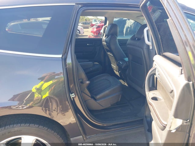 1GNKRJKD5HJ120524 Chevrolet Traverse Premier