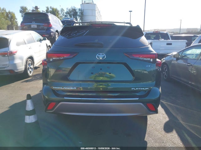 2025 Toyota Highlander Hybrid Platinum მანქანა იყიდება აუქციონზე, vin: 5TDEBRCH9SS669728, აუქციონის ნომერი: 46300013