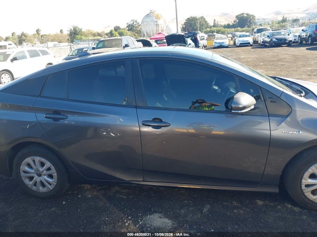 JTDKAMFU4M3128639 Toyota Prius L Eco