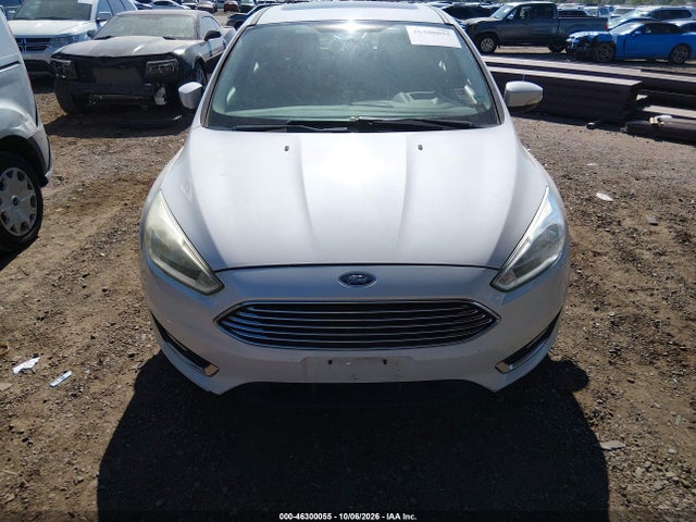 Ford Focus Titanium 2017 1FADP3N26HL230277 Image 12