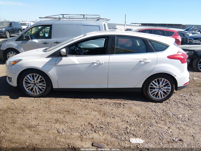 Ford Focus Titanium 2017 1FADP3N26HL230277 Image 14