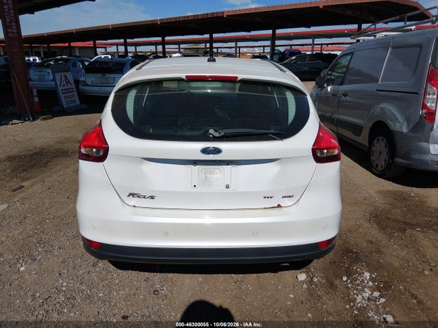 Ford Focus Titanium 2017 1FADP3N26HL230277 Image 16