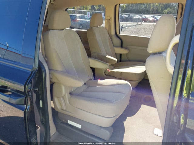 46300068 :رقم المزاد ، KNDMG4C77B6380208 vin ، 2011 Kia Sedona Lx مزاد بيع