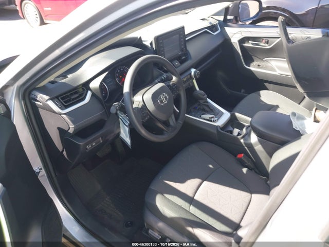 2T3W1RFV4MC152493 Toyota Rav4 Xle