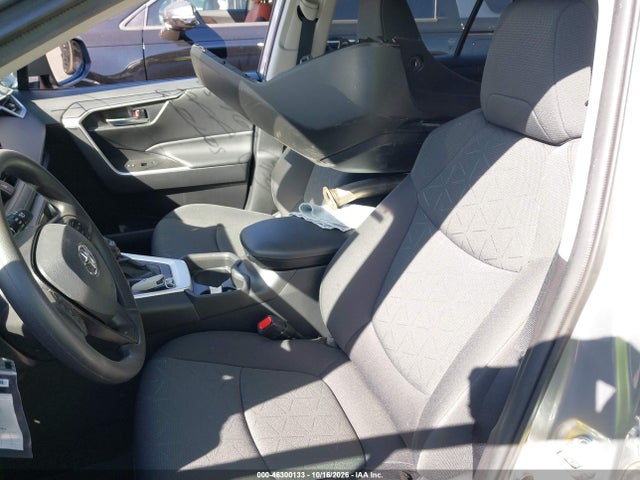 2T3W1RFV4MC152493 Toyota Rav4 Xle