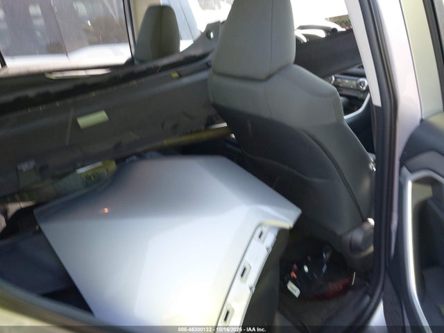 2T3W1RFV4MC152493 Toyota Rav4 Xle