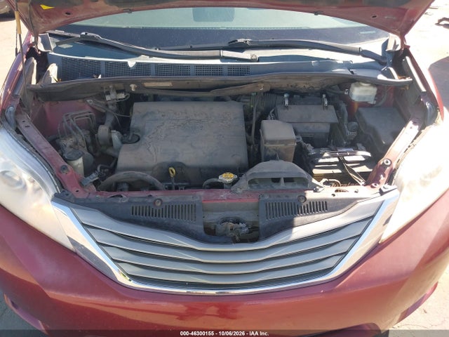 46300155 :رقم المزاد ، 5TDYK3DC3ES509622 vin ، 2014 Toyota Sienna Xle V6 8 Passenger مزاد بيع