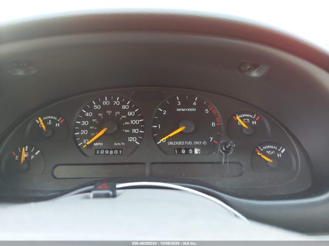 46300243 :رقم المزاد ، 1FAFP4048WF154645 vin ، 1998 Ford Mustang مزاد بيع