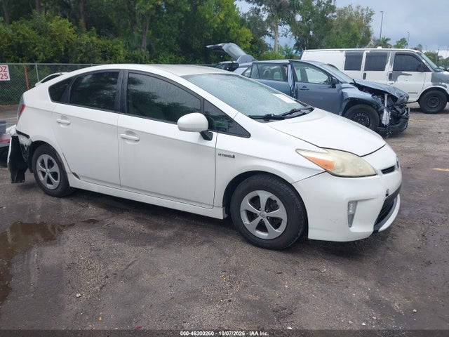 Продаж на аукціоні авто 2013 Toyota Prius Two, vin: JTDKN3DU1D5557839, номер лоту: 46300260