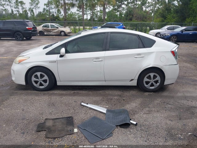 Продаж на аукціоні авто 2013 Toyota Prius Two, vin: JTDKN3DU1D5557839, номер лоту: 46300260