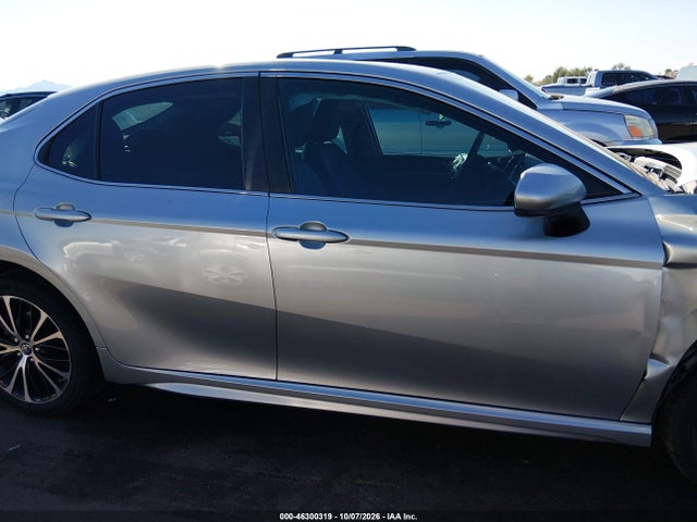 4T1B11HK6JU522364 Toyota CAMRY SE